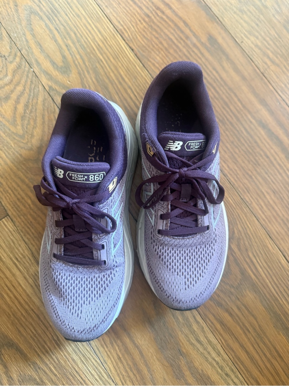New Balance Women’s Running Shoes - Fresh Foam x 860 - Lightly Worn - Purple